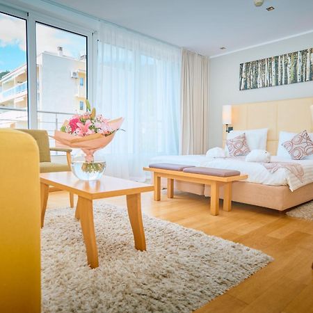 Astoria Hotel أوباتيا المظهر الخارجي الصورة