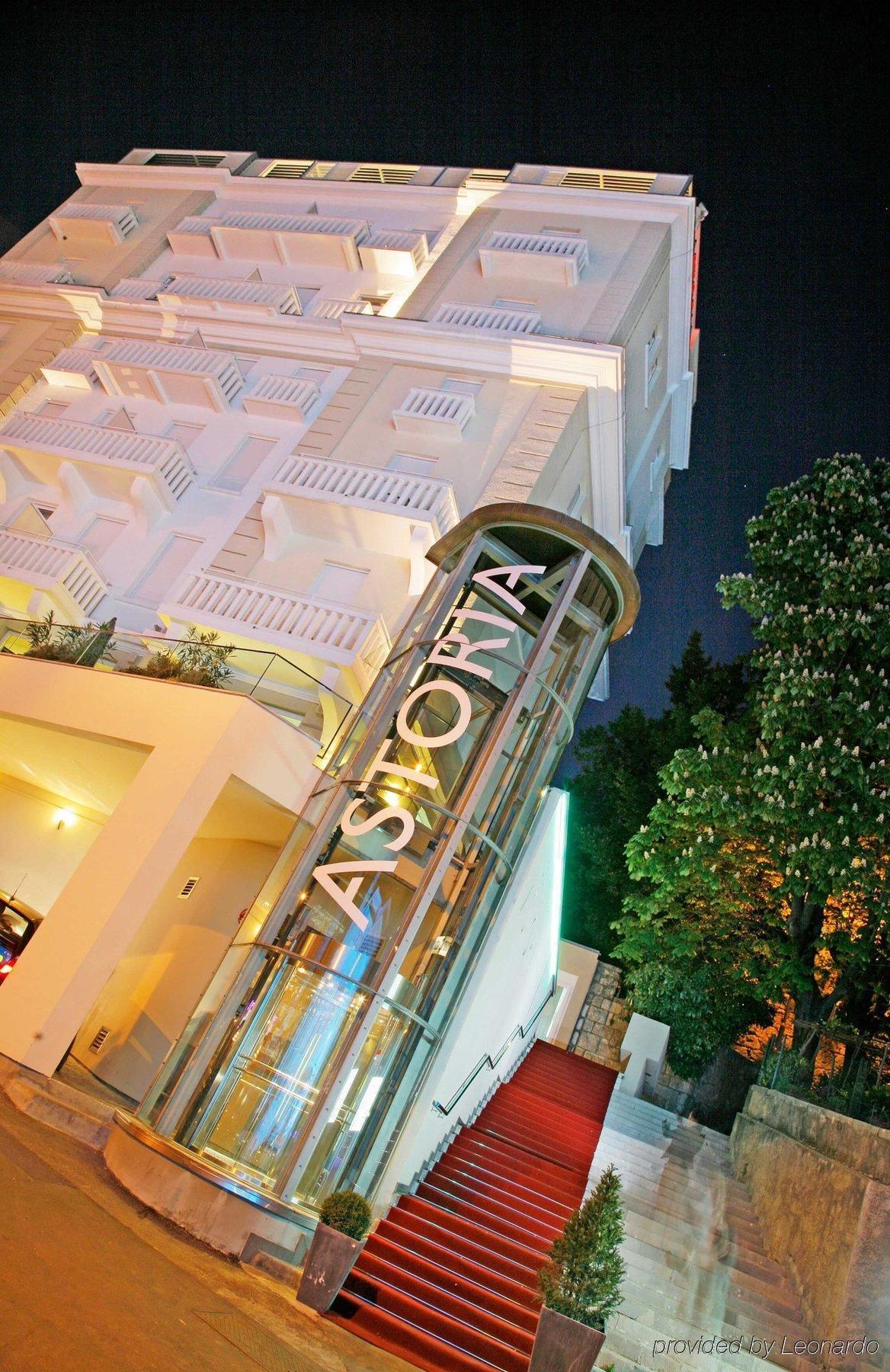 Astoria Hotel أوباتيا المظهر الخارجي الصورة